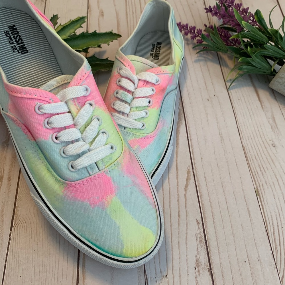 Tie Dye customized classic canvas sneaker 🌈 - Picture 9 of 9